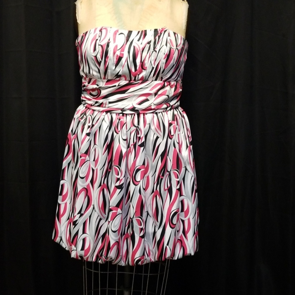 Strapless dress